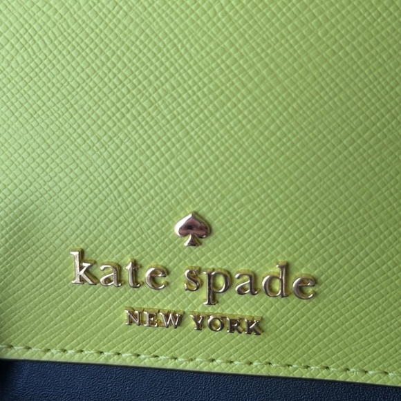 Kate Spade Light Green Saffiano leather Card wallet NWT - Picture 3 of 7